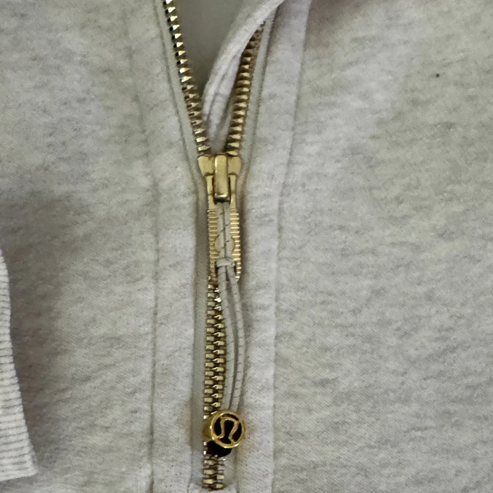 Lululemon scuba women’s gray Half-Zip Pullover Sweatshirt with gold details - Picture 3 of 6